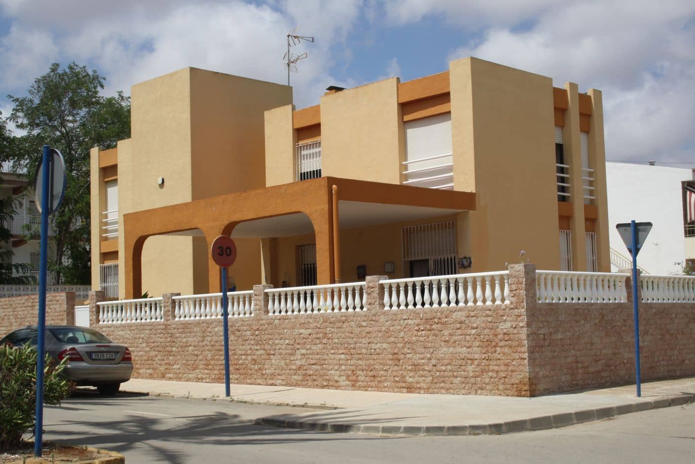 5 soveværelse Villa til salg i Islas Menores med swimmingpool garage - € 450.000 (Ref: 8494629)