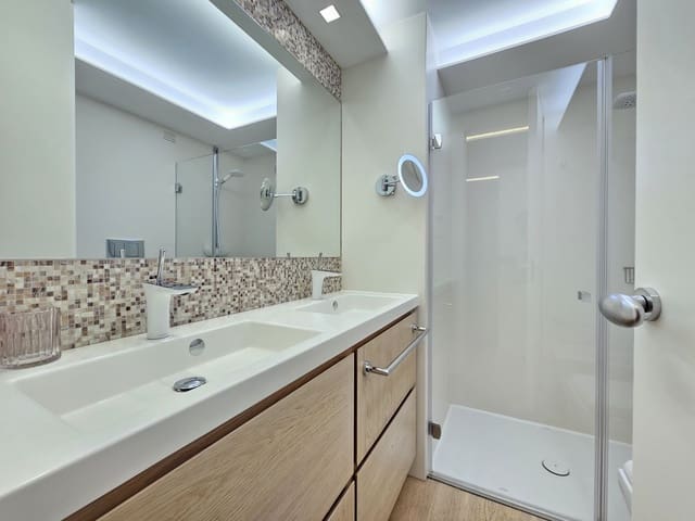 Apartamento de 3 habitaciones en La Manga del Mar Menor en venta - 430.000 € (Ref: 8494639)