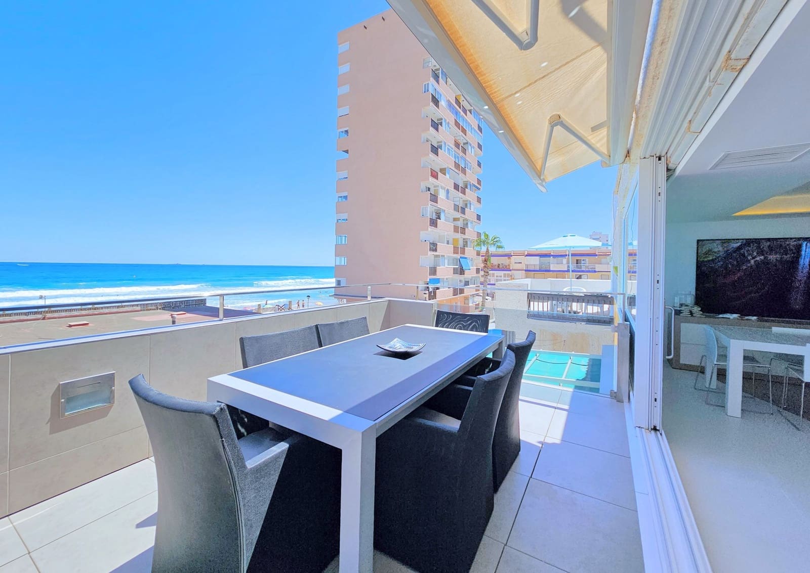 3 bedroom Apartment for sale in La Manga del Mar Menor - € 430,000 (Ref: 8494639)