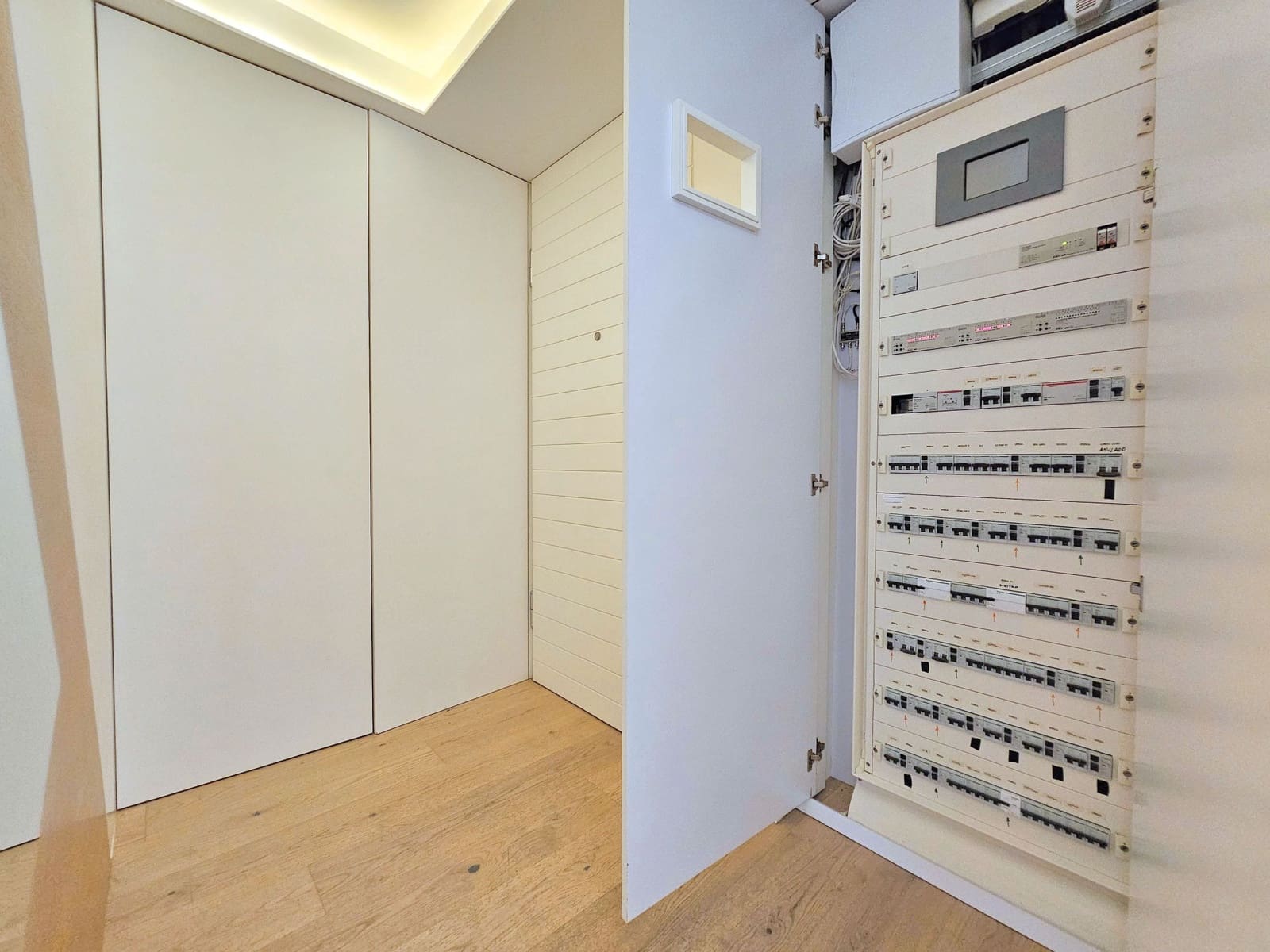 3 bedroom Apartment for sale in La Manga del Mar Menor - € 430,000 (Ref: 8494639)