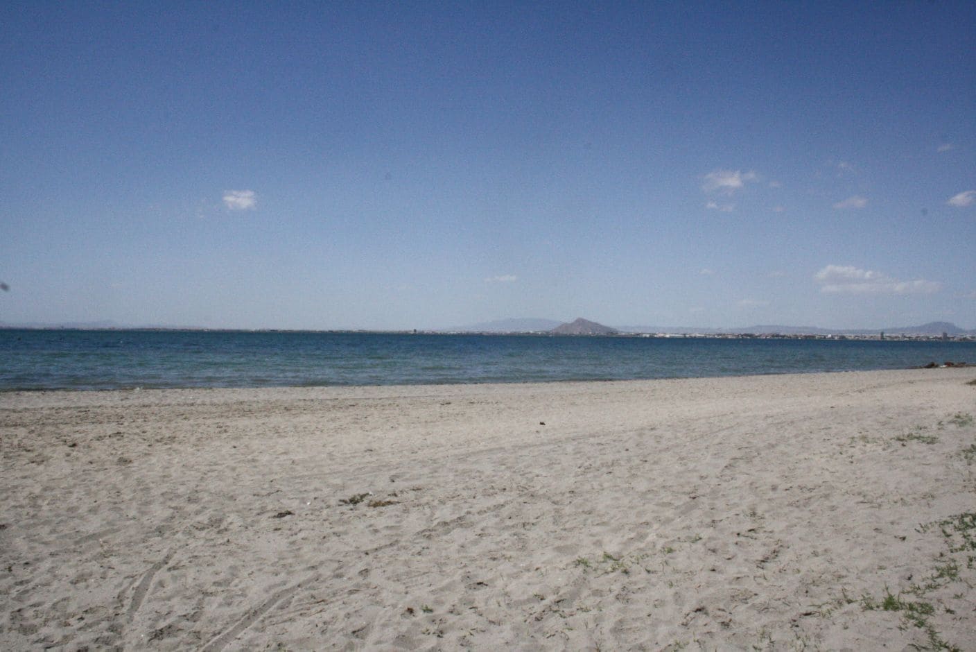 Grunde uden byggetilladelser til salg i La Manga del Mar Menor - € 100.000 (Ref: 8494658)