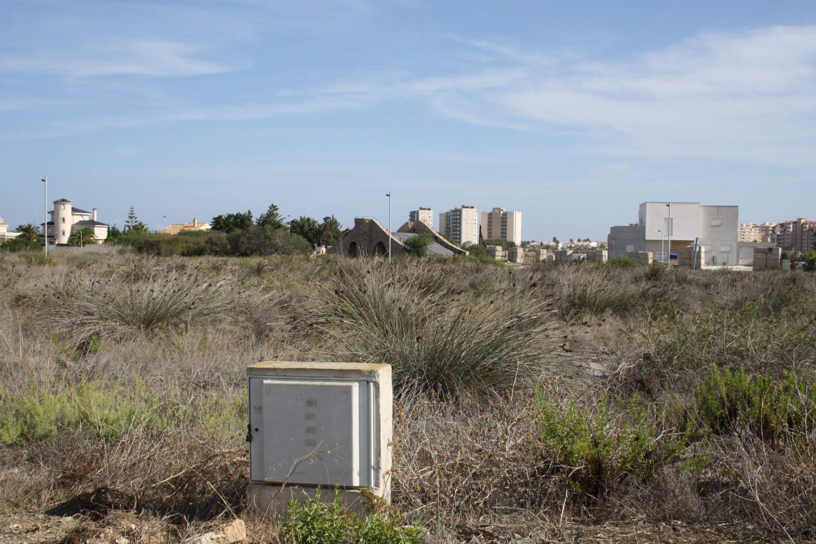 Mark till salu i La Manga del Mar Menor - 105 000 € (Ref: 8494659)