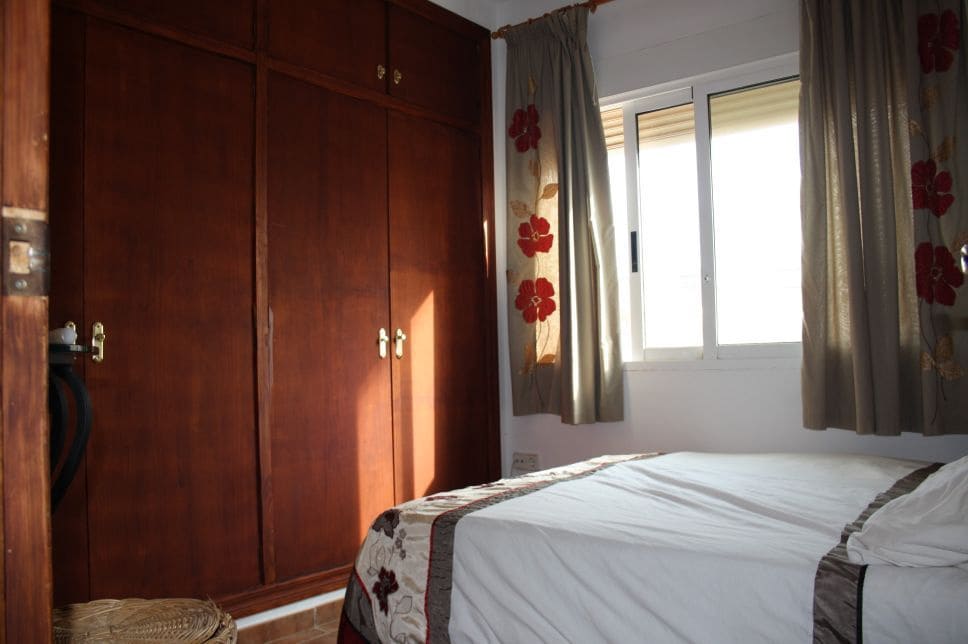 5 bedroom Villa for sale in Los Belones with garage - € 299,000 (Ref: 8494662)