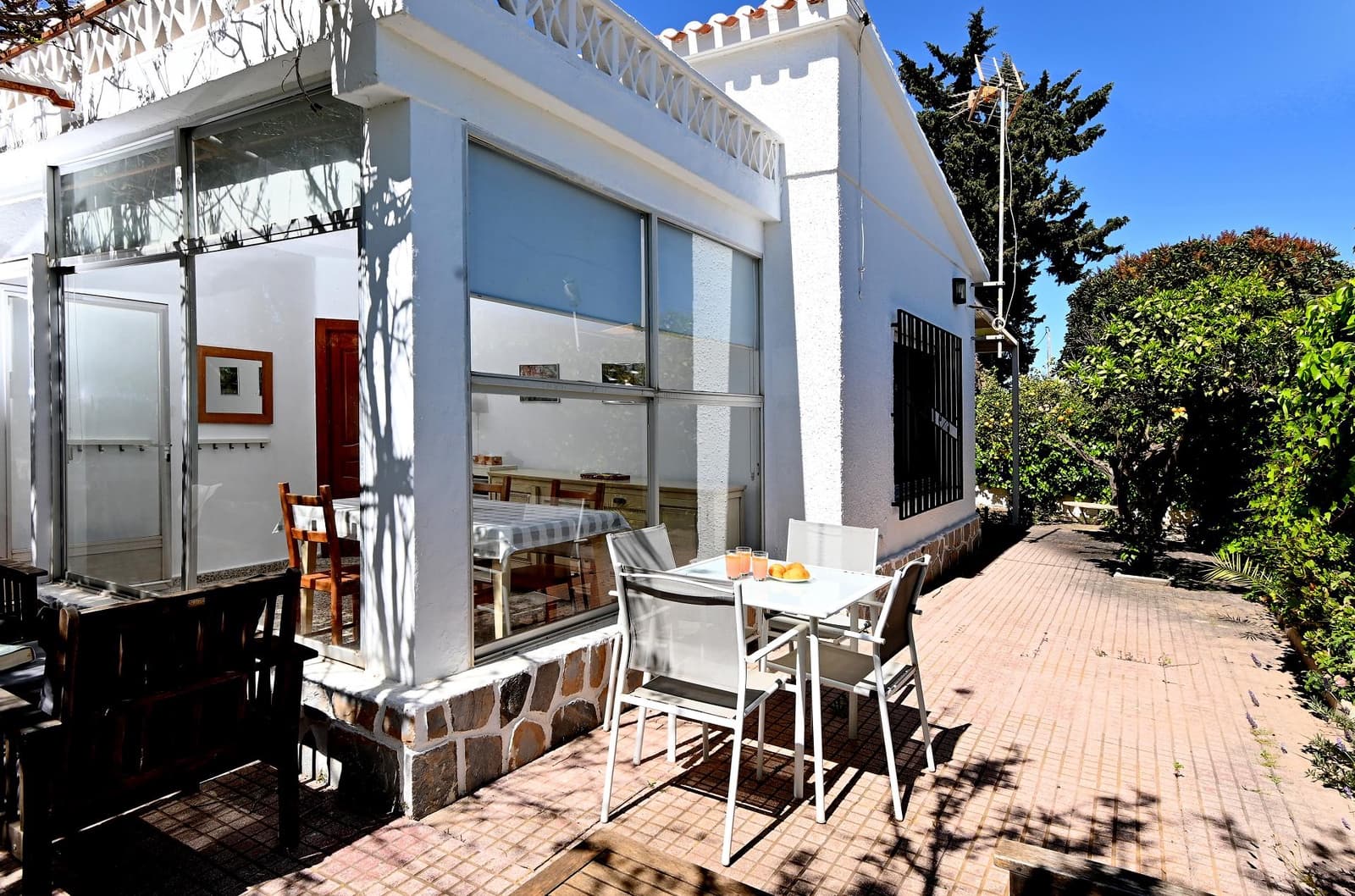 3 soveværelse Bungalow til salg i El Carmoli med swimmingpool garage - € 245.000 (Ref: 8910744)