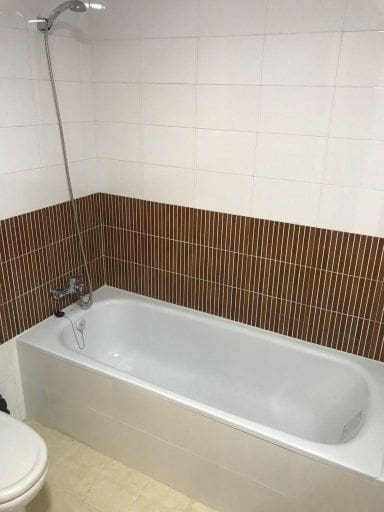 3 sypialnia Willa na sprzedaż w El Carmoli z basenem garażem - 399 000 € (Ref: 9284096)