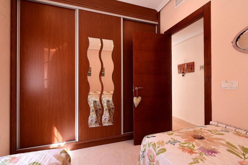 3 sypialnia Willa na sprzedaż w El Carmoli z basenem garażem - 399 000 € (Ref: 9284096)