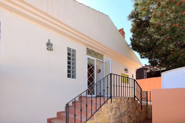 3 bedroom Villa for sale in El Carmoli, Cartagena with pool garage - € 399,000 (Ref: 9284096)