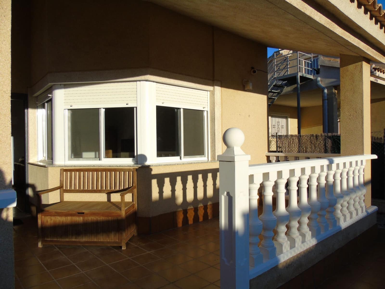 3 bedroom Villa for sale in Playa Honda with pool - € 375,000 (Ref: 9535415)