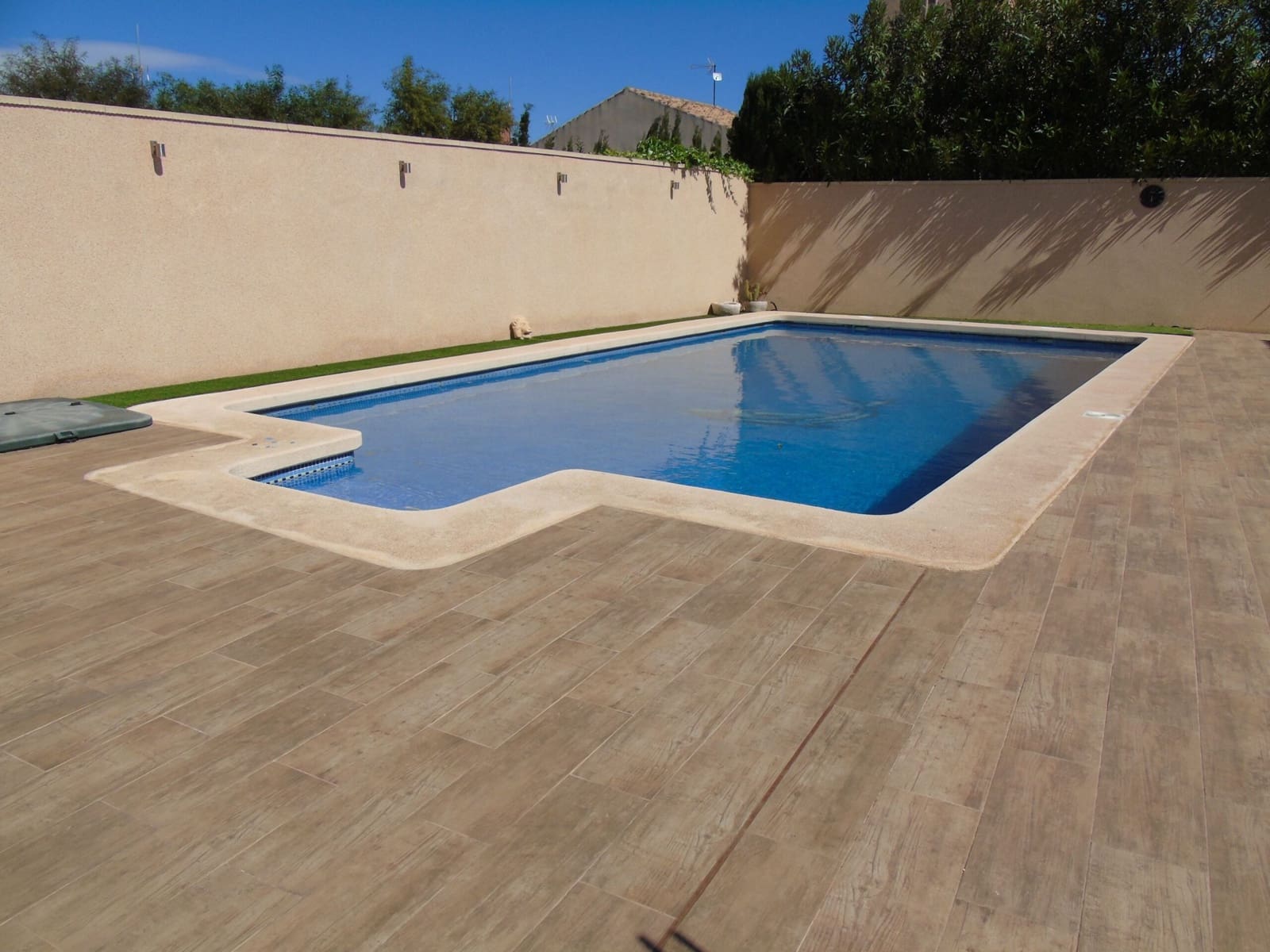 3 bedroom Villa for sale in Playa Honda with pool - € 375,000 (Ref: 9535415)