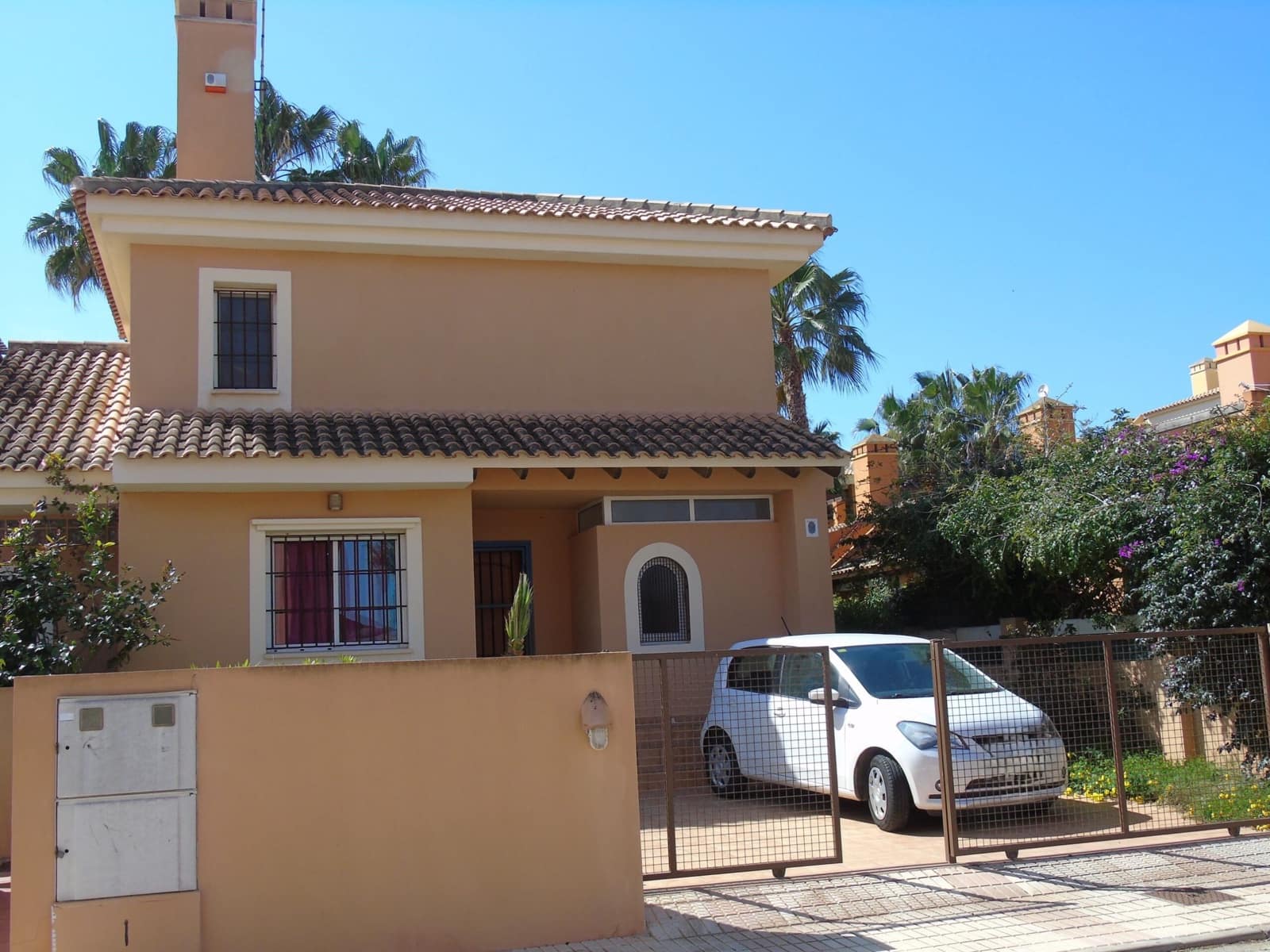 3 chambre Villa/Maison à vendre à Mar de Cristal avec piscine - 230 000 € (Ref: 9751541)