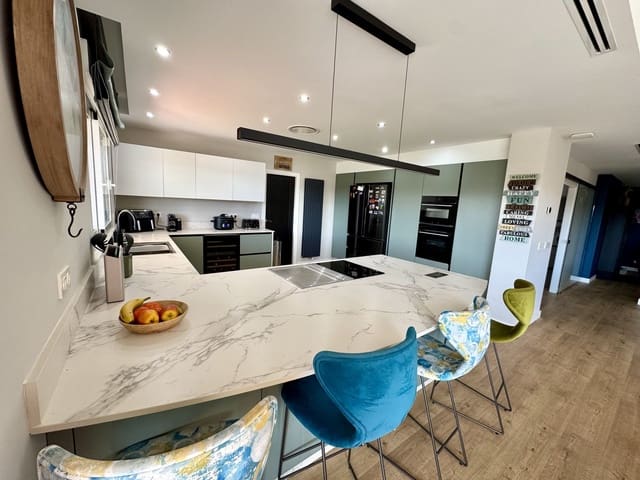 4 slaapkamer Villa te koop in Murcia stad met zwembad garage - € 895.000 (Ref: 9796544)