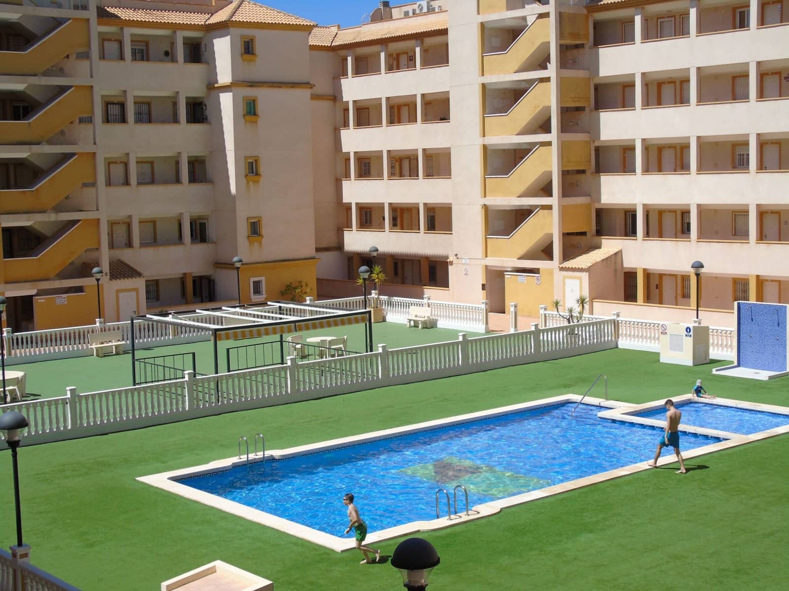 3 soverom Leilighet til salgs i Mar de Cristal med svømmebasseng garasje - € 180 000 (Ref: 9868119)