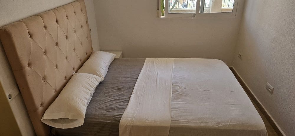 2 sovrum Lägenhet till salu i Mar de Cristal med pool - 150 000 € (Ref: 9906641)