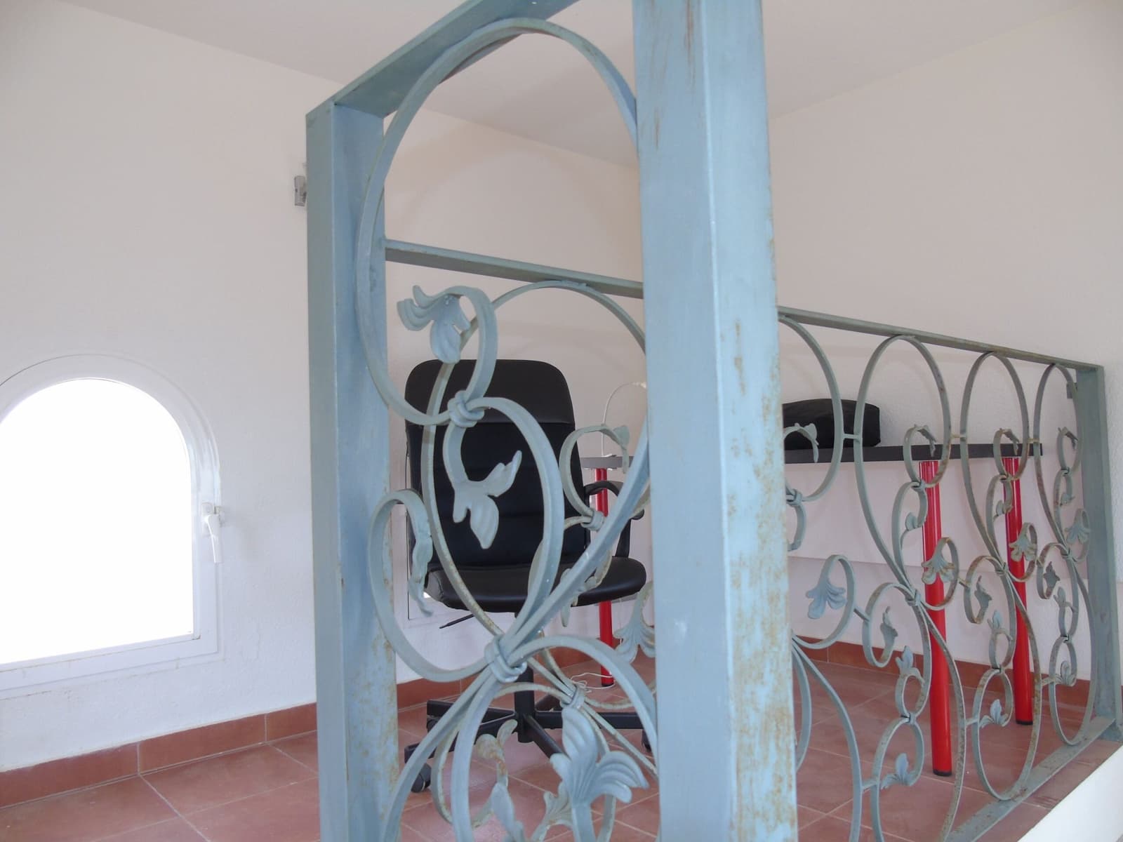3 quarto Moradia para venda em El Carmoli com piscina - 330 000 € (Ref: 9993736)