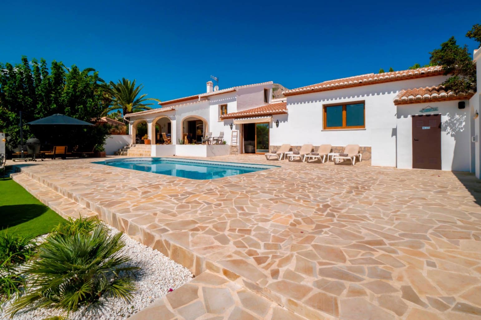6 soverom Villa til salgs i Javea / Xabia med garasje - € 2 250 000 (Ref: 10061018)