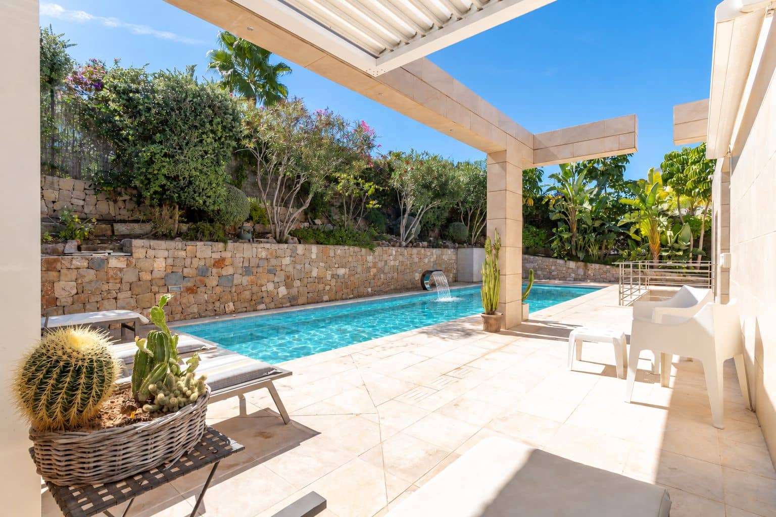 Chalet de 4 habitaciones en Javea / Xàbia en venta con garaje - 1.695.000 € (Ref: 10090964)