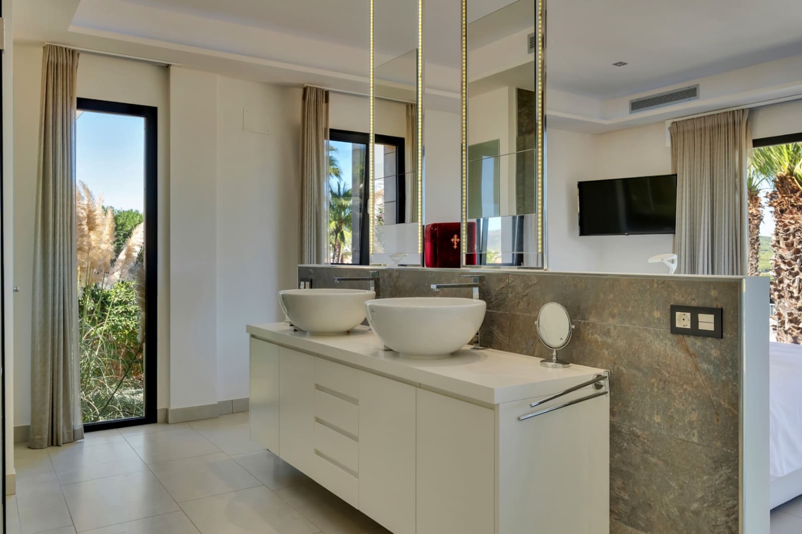 Chalet de 4 habitaciones en Javea / Xàbia en venta con garaje - 1.695.000 € (Ref: 10090964)