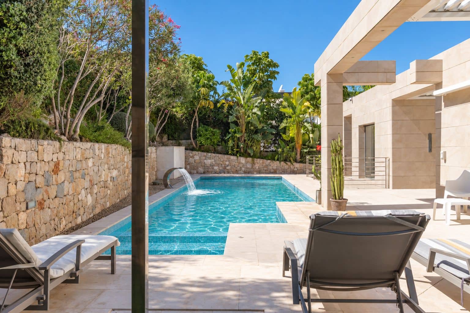 Chalet de 4 habitaciones en Javea / Xàbia en venta con garaje - 1.695.000 € (Ref: 10090964)