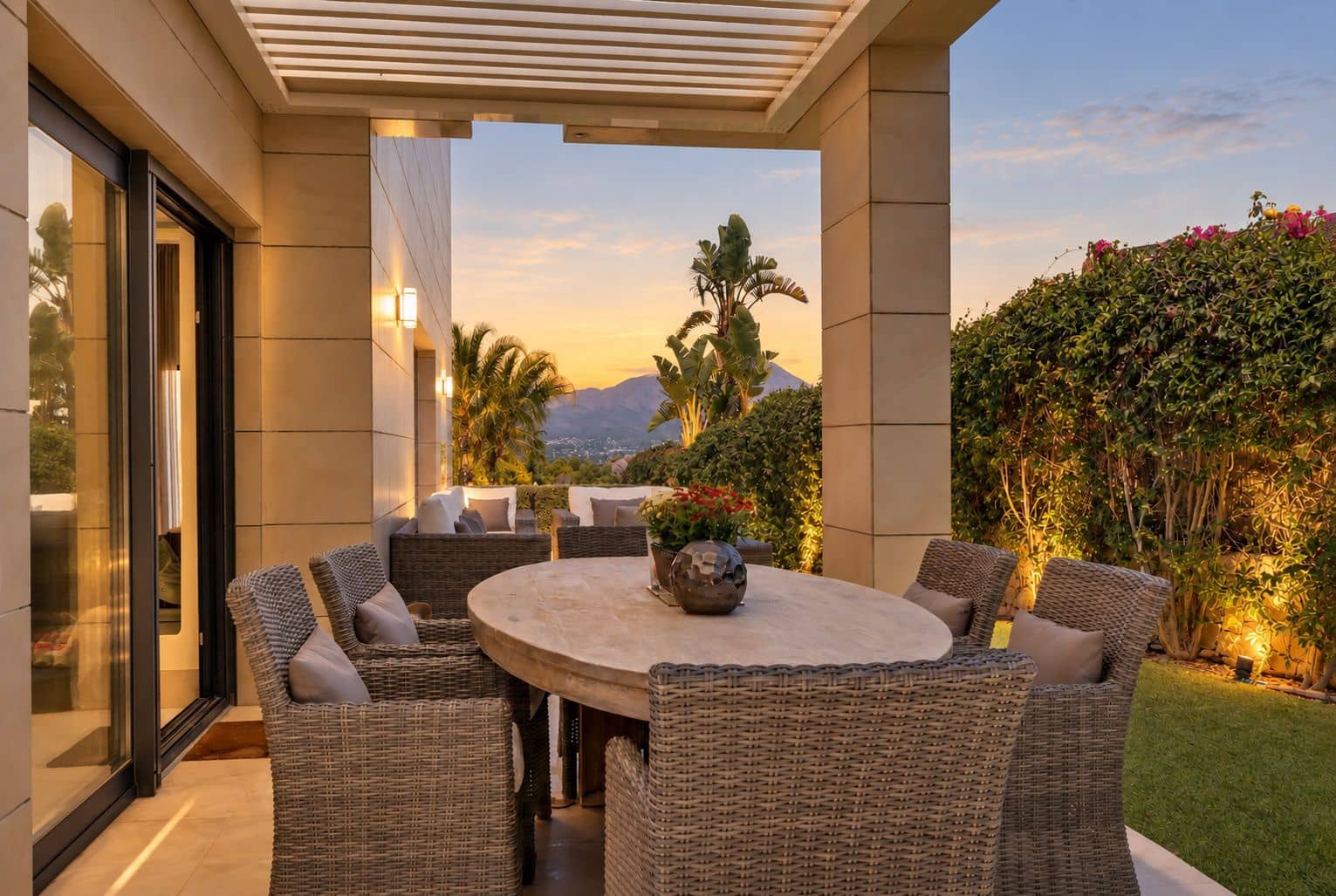 Chalet de 4 habitaciones en Javea / Xàbia en venta con garaje - 1.695.000 € (Ref: 10090964)