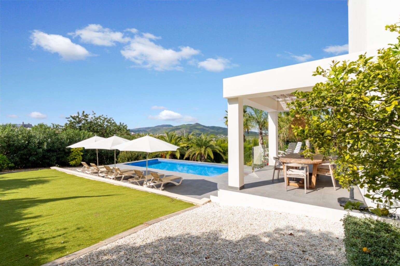 4 soverom Villa til salgs i Javea / Xabia med svømmebasseng garasje - € 1 195 000 (Ref: 10157797)