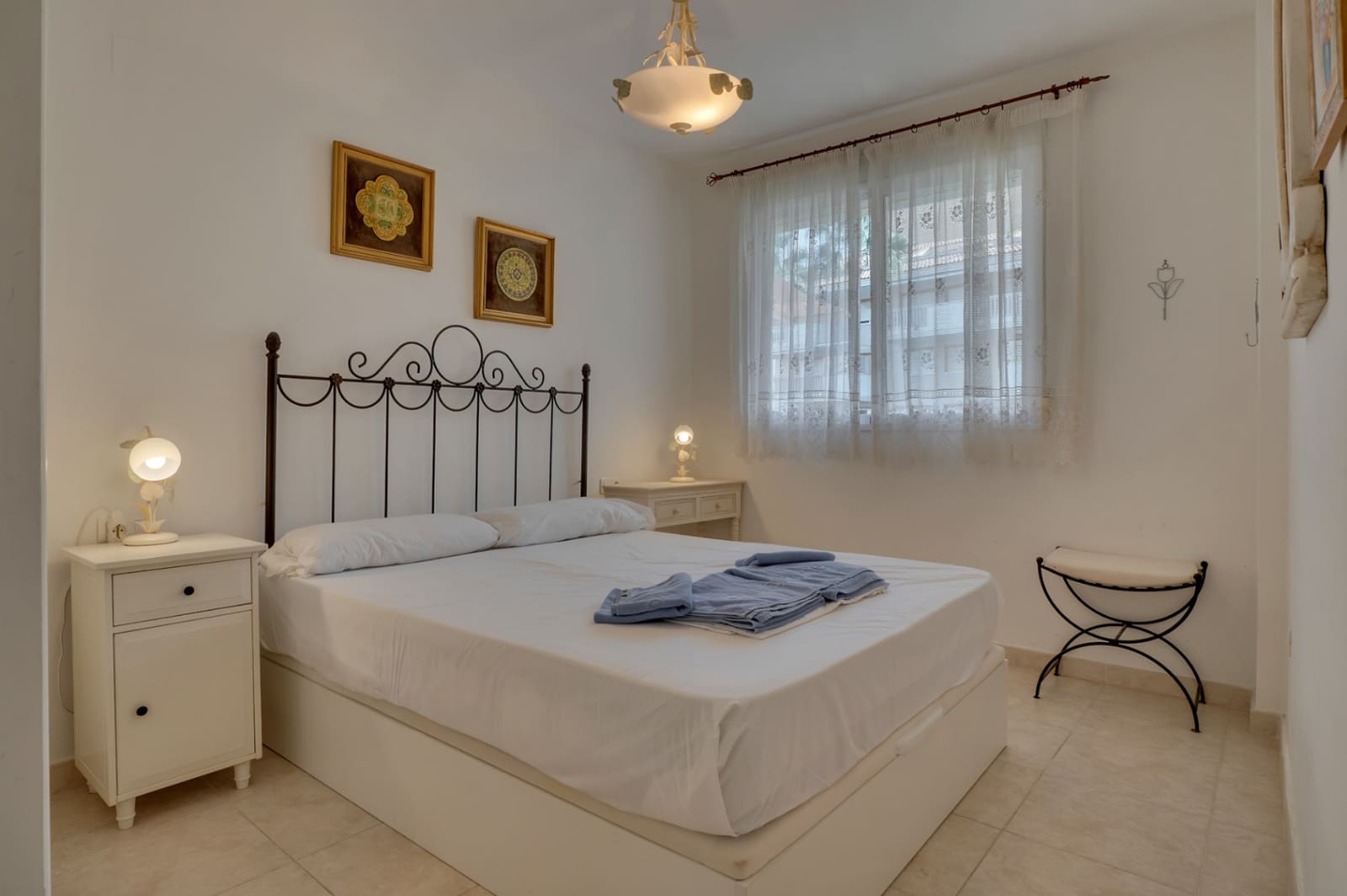 2 bedroom Apartment for sale in Arenal with pool garage - € 397,000 (Ref: 10158636)
