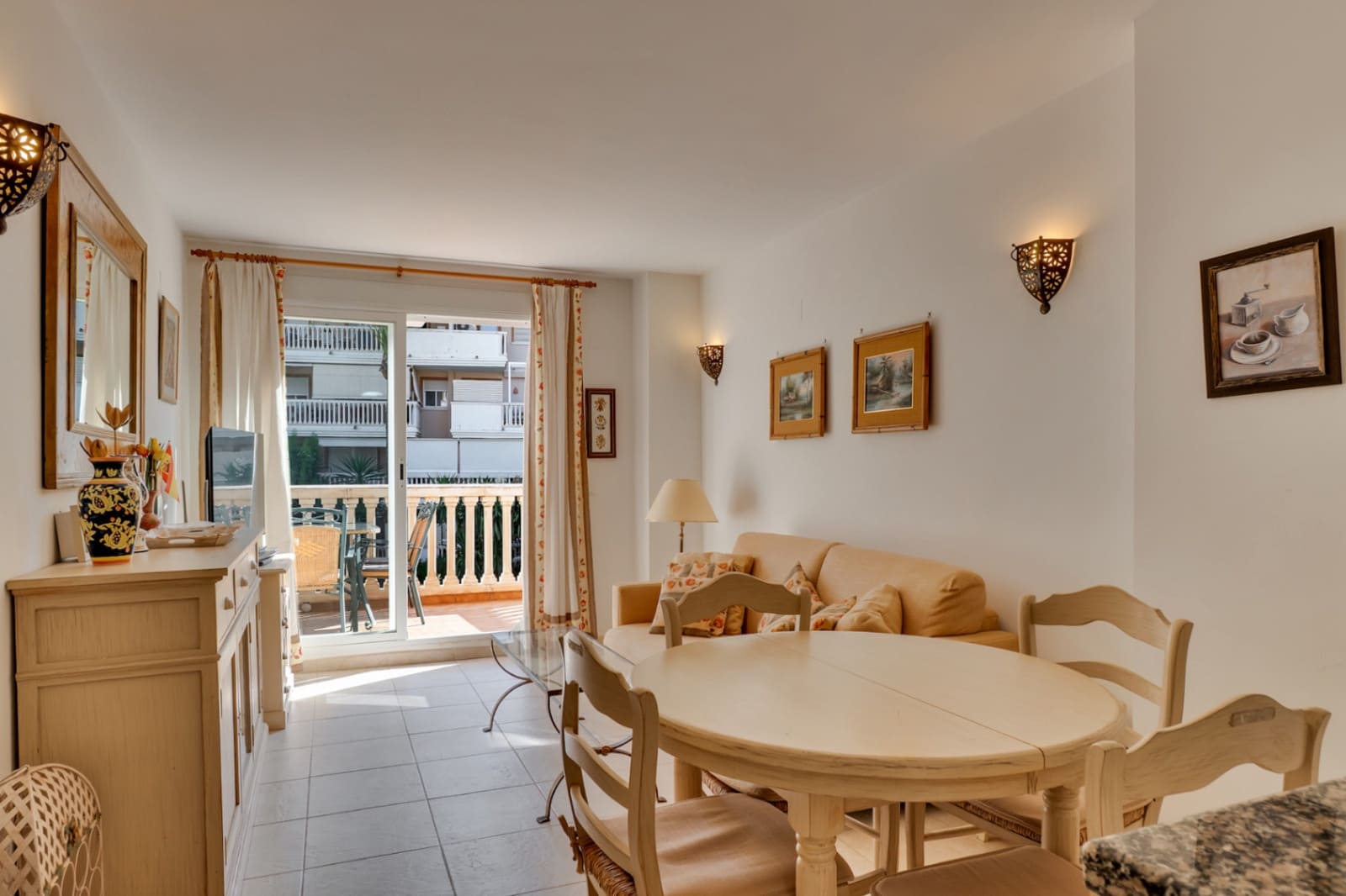 2 bedroom Apartment for sale in Arenal with pool garage - € 397,000 (Ref: 10158636)