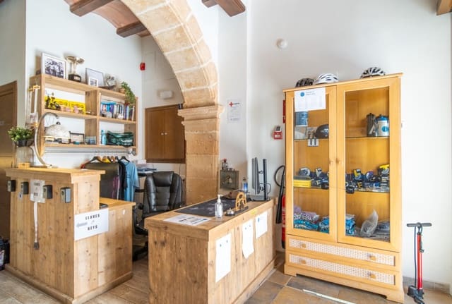 5 bedroom Commercial for sale in Centro ciudad, Javea / Xàbia - € 995,000 (Ref: 9114973)