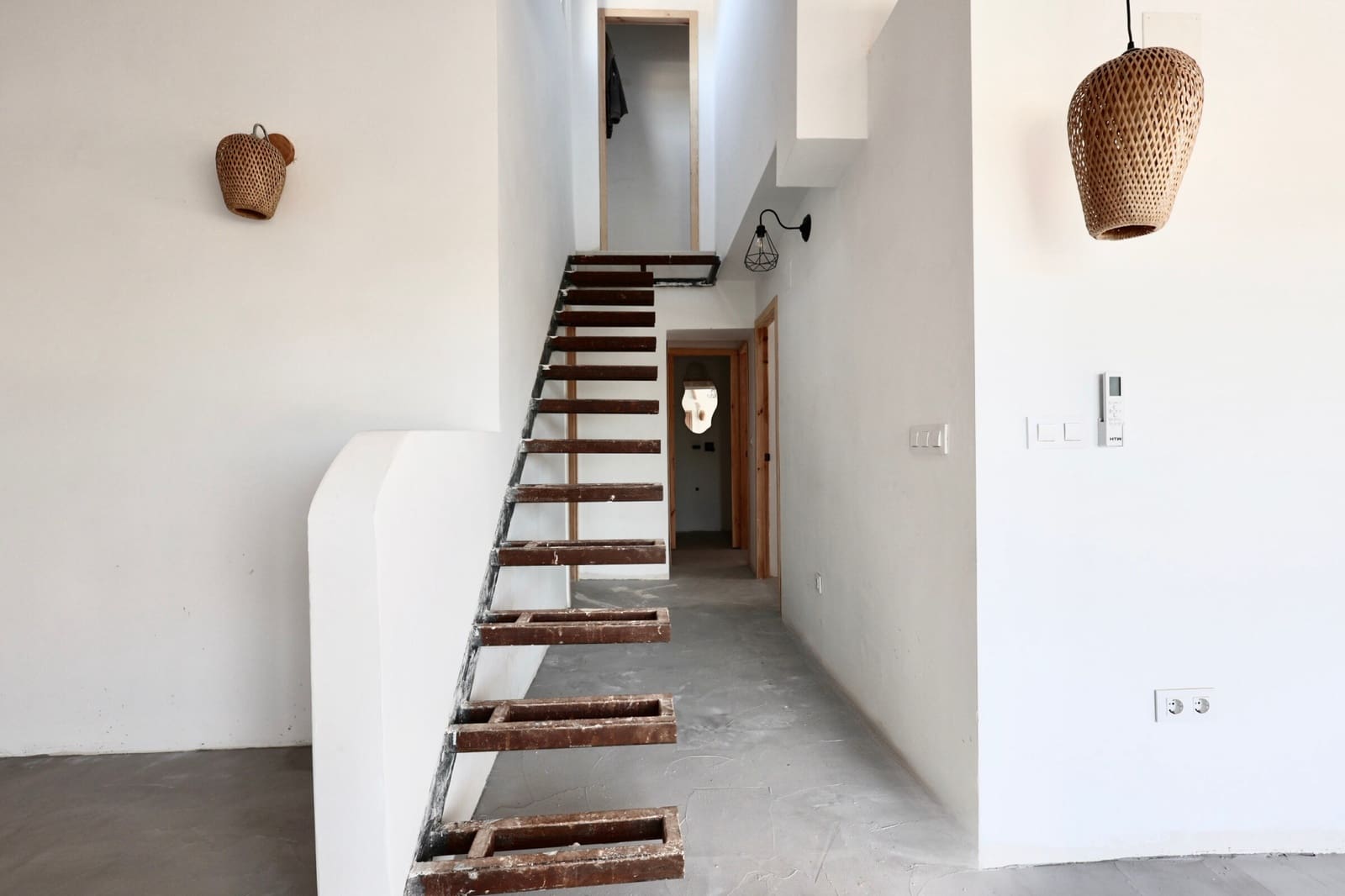 6 bedroom Villa for sale in Javea / Xabia with pool - € 1,250,000 (Ref: 9114980)