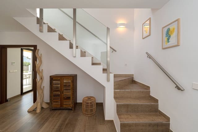 3 soveværelse Villa til salg i Javea / Xàbia med swimmingpool garage - € 1.790.000 (Ref: 9161795)