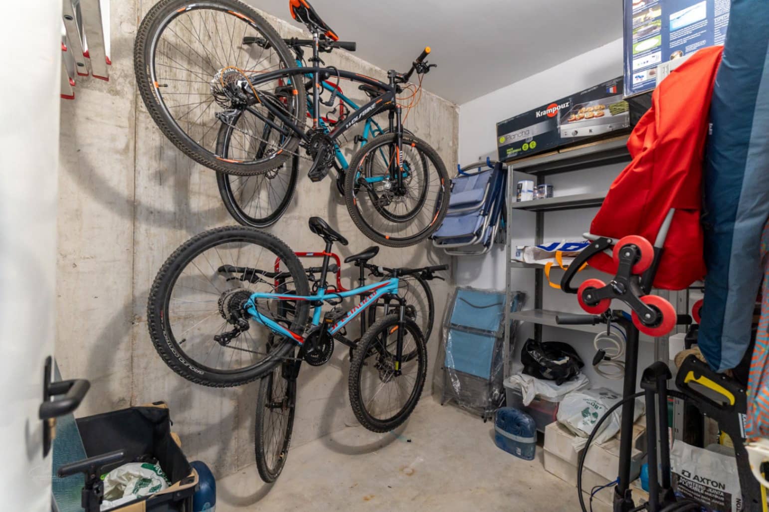 3 sypialnia Apartament na sprzedaż w Arenal z basenem garażem - 620 000 € (Ref: 9204055)