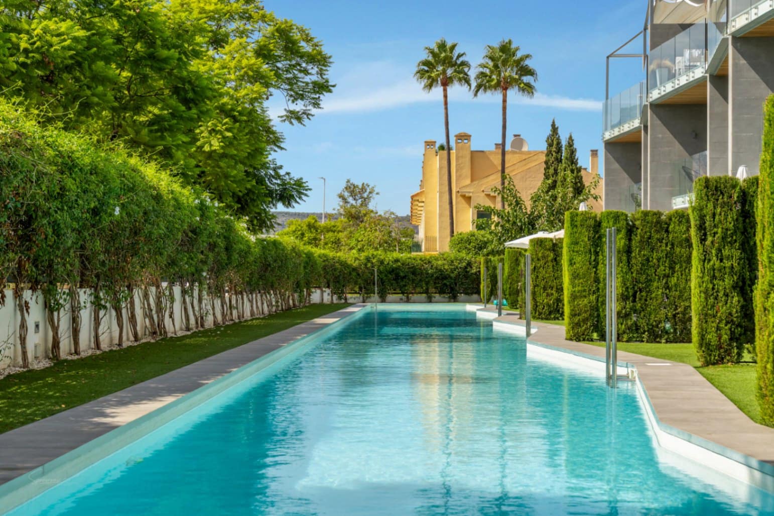 3 sypialnia Apartament na sprzedaż w Arenal z basenem garażem - 620 000 € (Ref: 9204055)