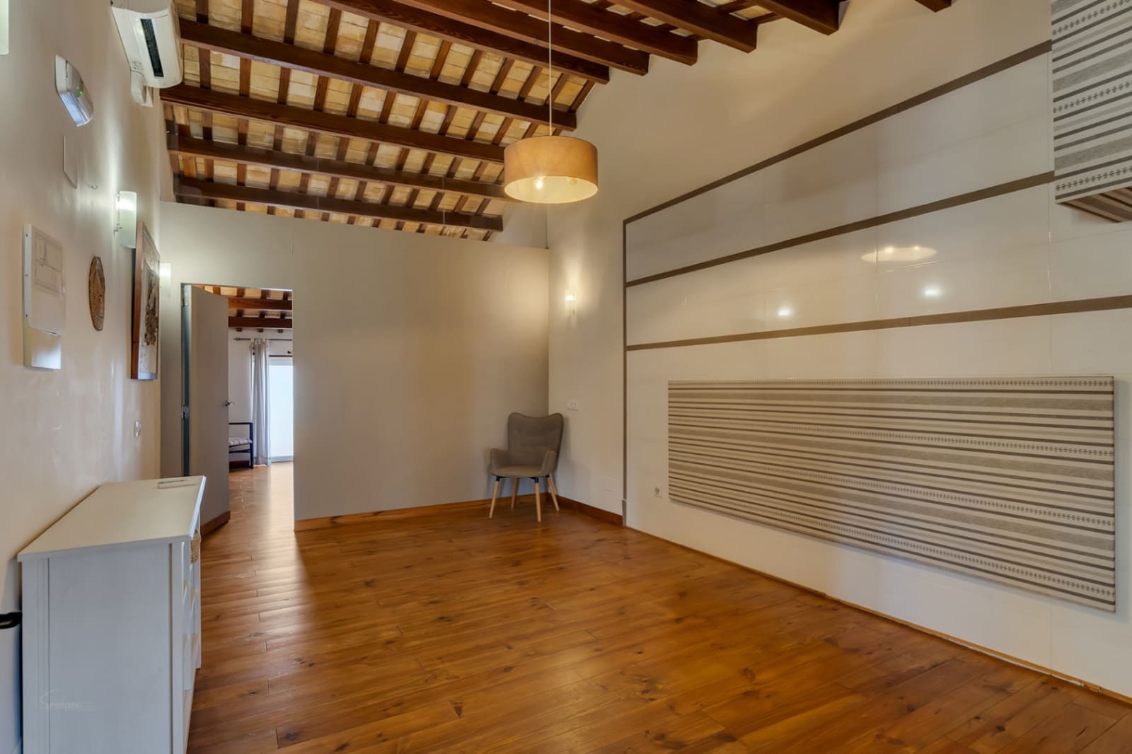 8 bedroom Townhouse for sale in Javea / Xabia - € 960,000 (Ref: 9265677)