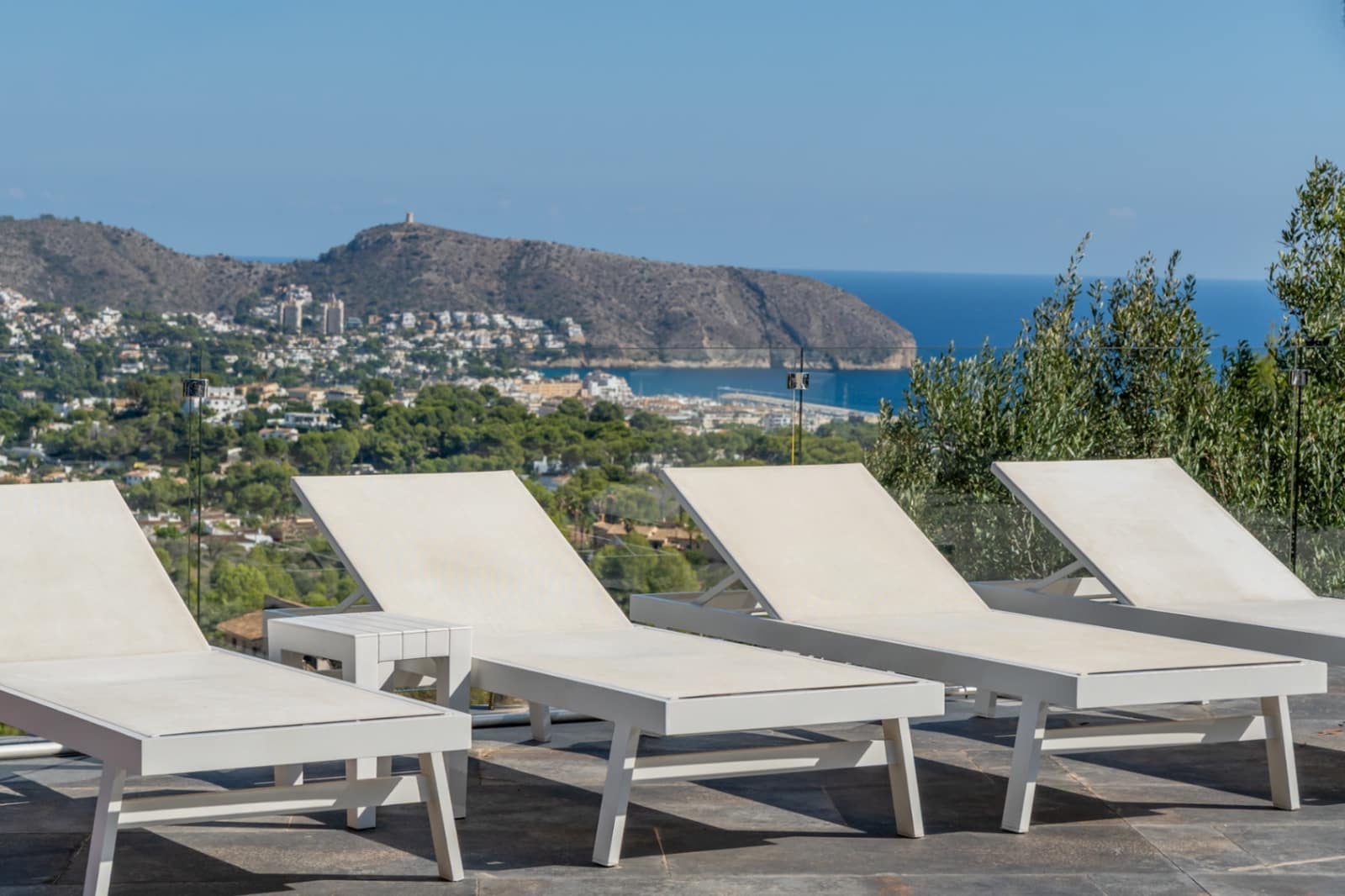 Chalet de 4 habitaciones en Moraira en venta con piscina garaje - 1.495.000 € (Ref: 9289951)