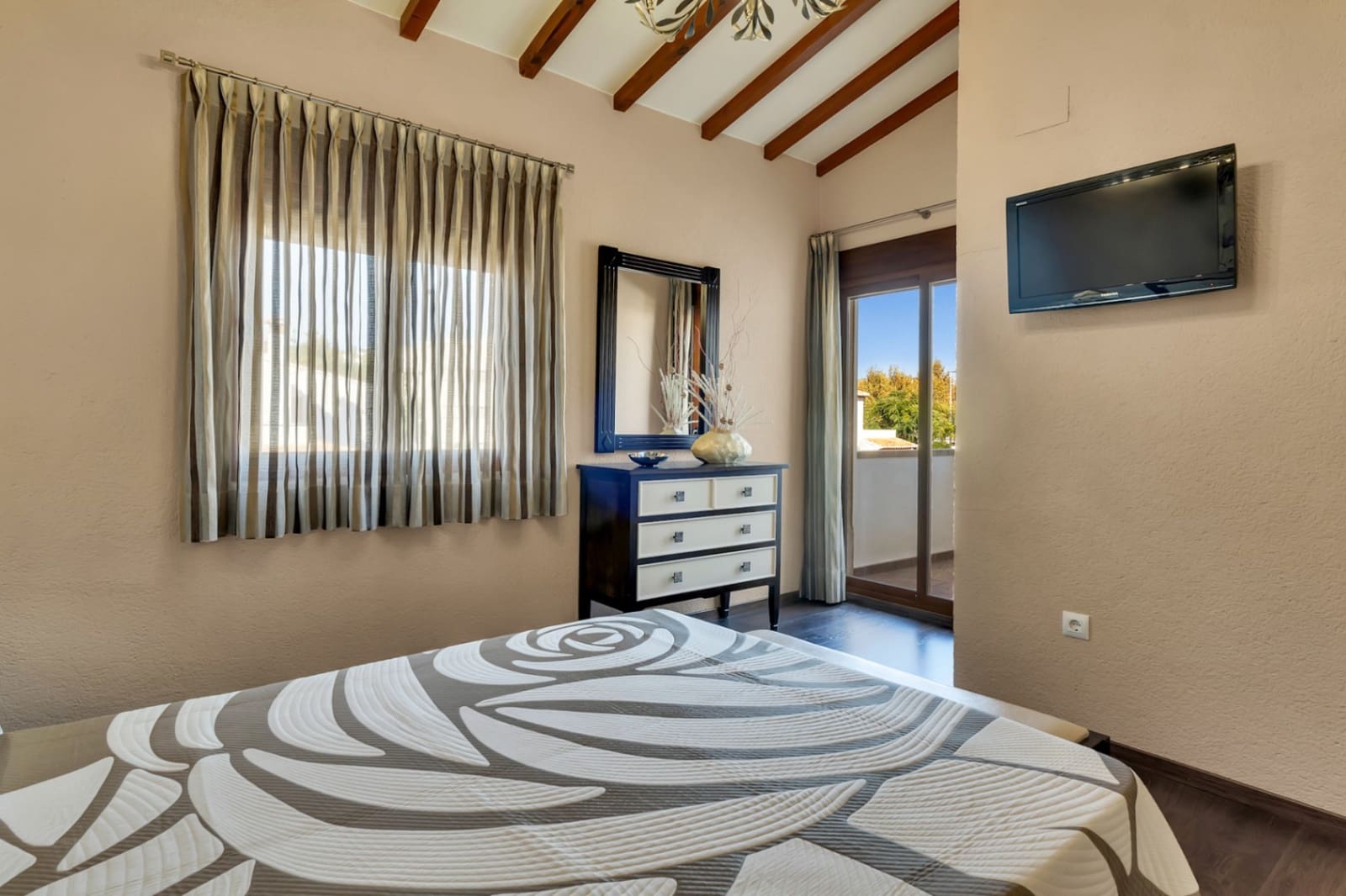 4 Zimmer Villa zu verkaufen in Javea / Xabia mit Pool Garage - 1.160.000 € (Ref: 9438905)