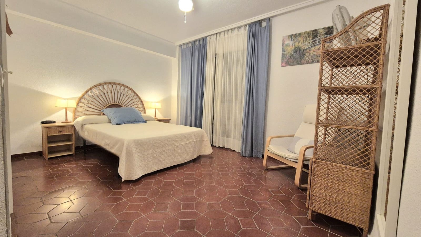 2 slaapkamer Appartement te koop in Arenal met garage - € 285.000 (Ref: 9451453)