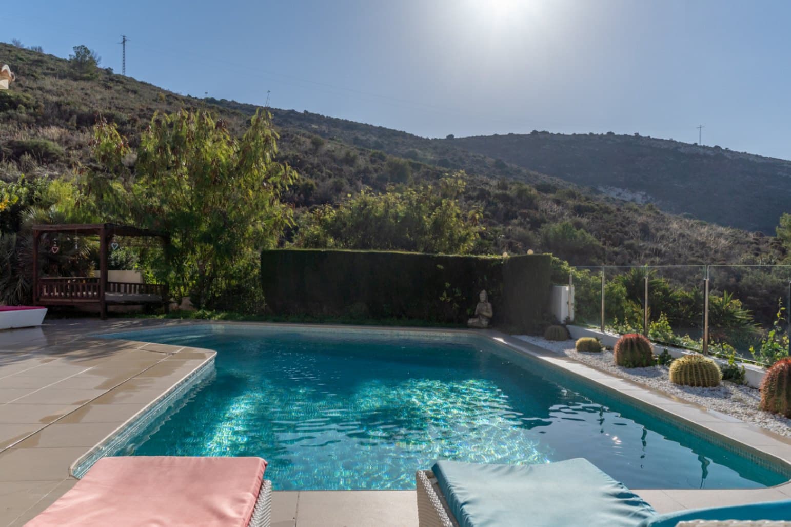 4 makuuhuone Huvila myytävänä paikassa Moraira mukana uima-altaan 
autotalli - 1 790 000 € (Ref: 9473330)