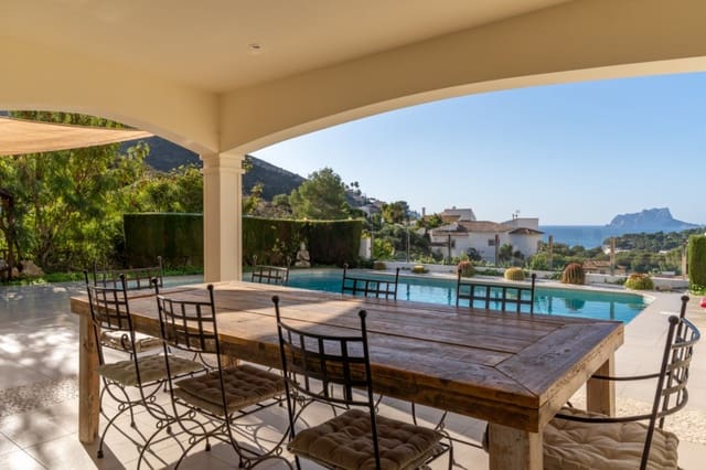 4 makuuhuone Huvila myytävänä paikassa Moraira, Teulada-Moraira mukana uima-altaan 
autotalli - 1 790 000 € (Ref: 9473330)