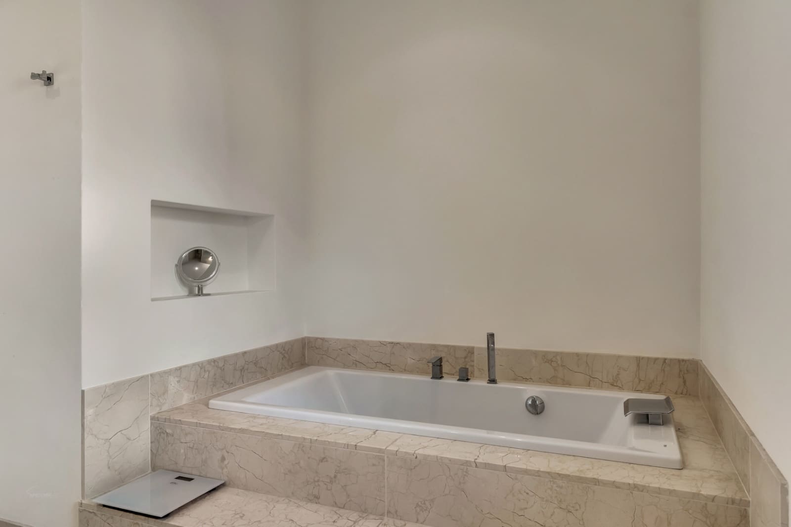 4 makuuhuone Huvila myytävänä paikassa Moraira mukana uima-altaan 
autotalli - 1 790 000 € (Ref: 9473330)