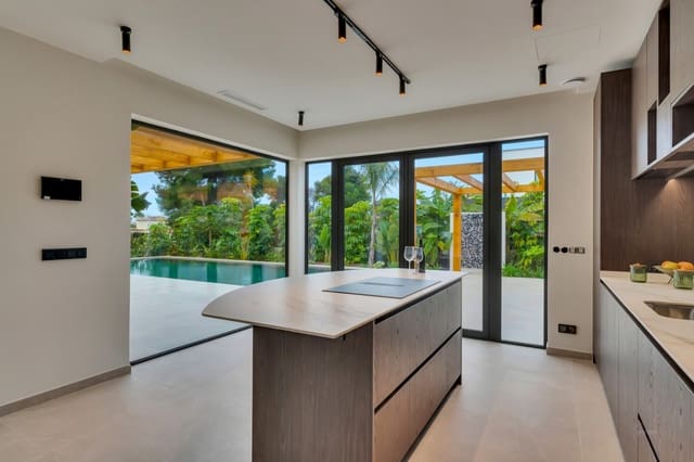 3 bedroom Villa for sale in Javea / Xàbia with pool garage - € 1,749,000 (Ref: 9523662)