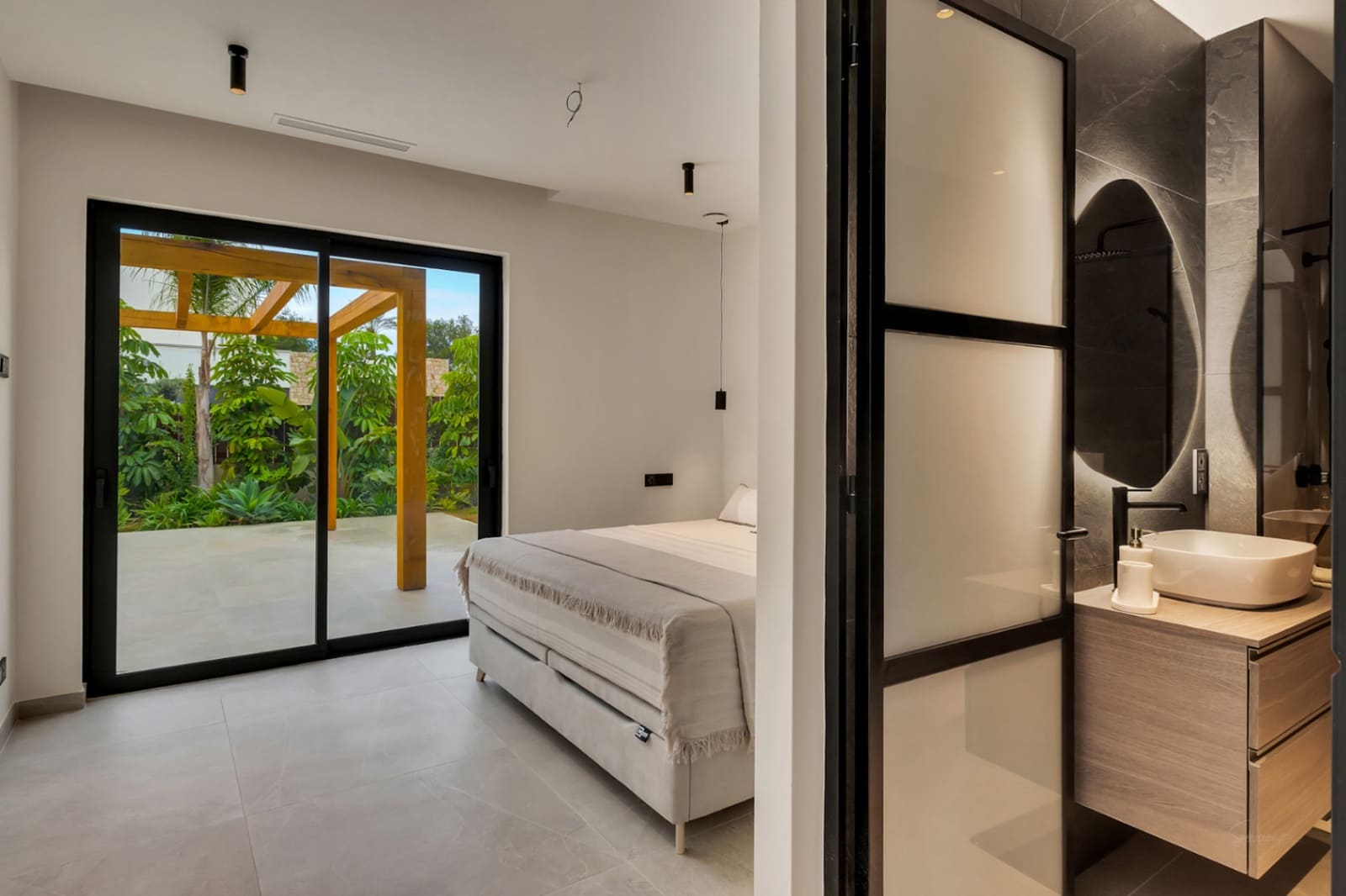 3 bedroom Villa for sale in Javea / Xabia with pool garage - € 1,749,000 (Ref: 9523662)