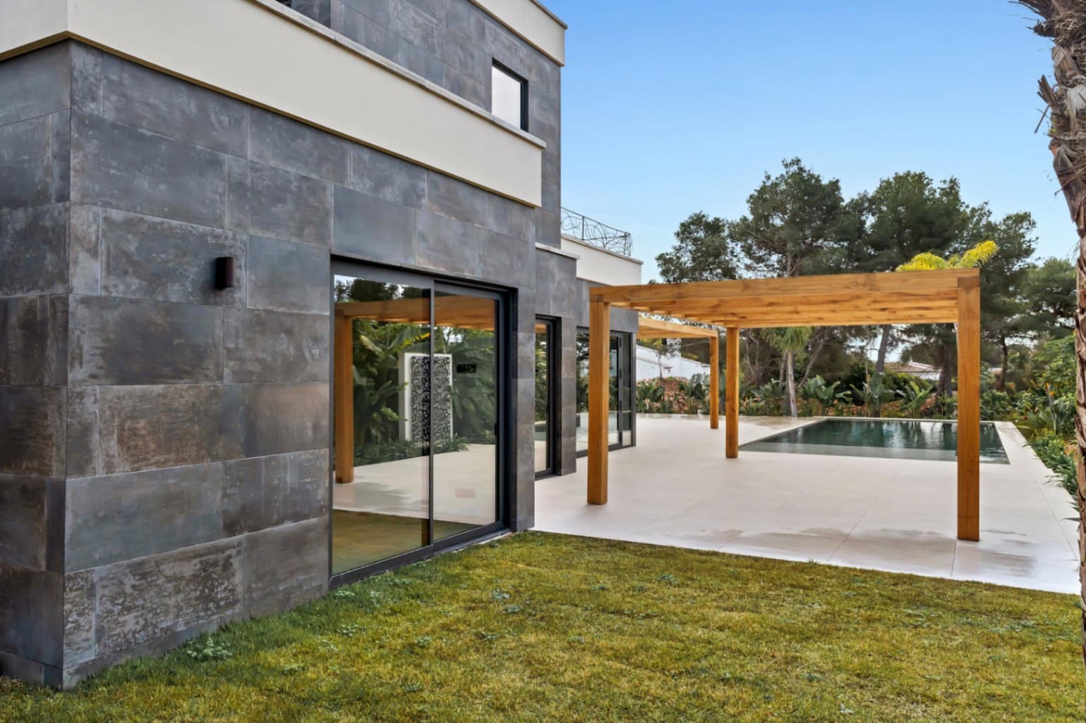 3 bedroom Villa for sale in Javea / Xabia with pool garage - € 1,749,000 (Ref: 9523662)