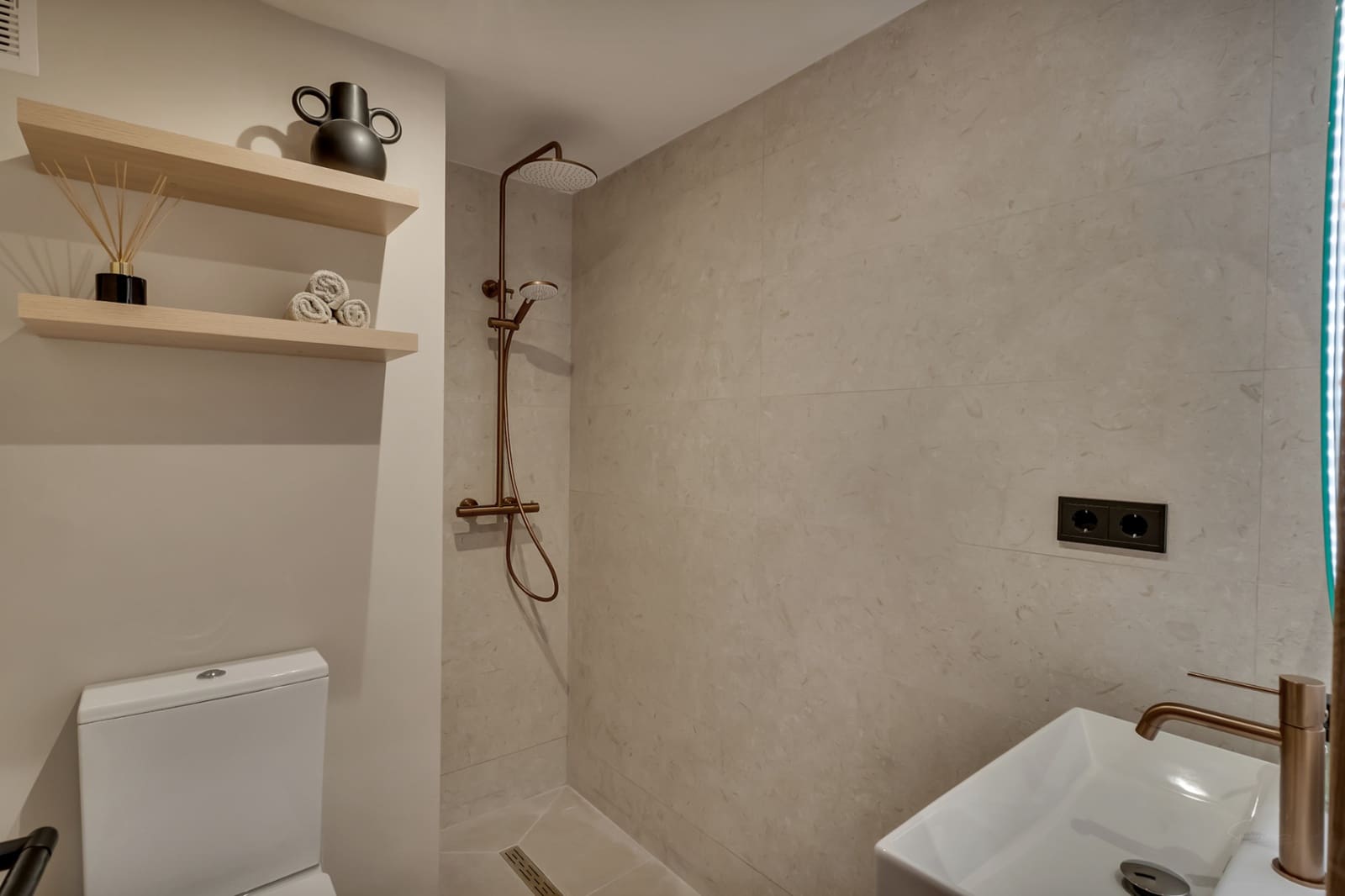 Apartamento para venda em Arenal com garagem - 199 000 € (Ref: 9581377)