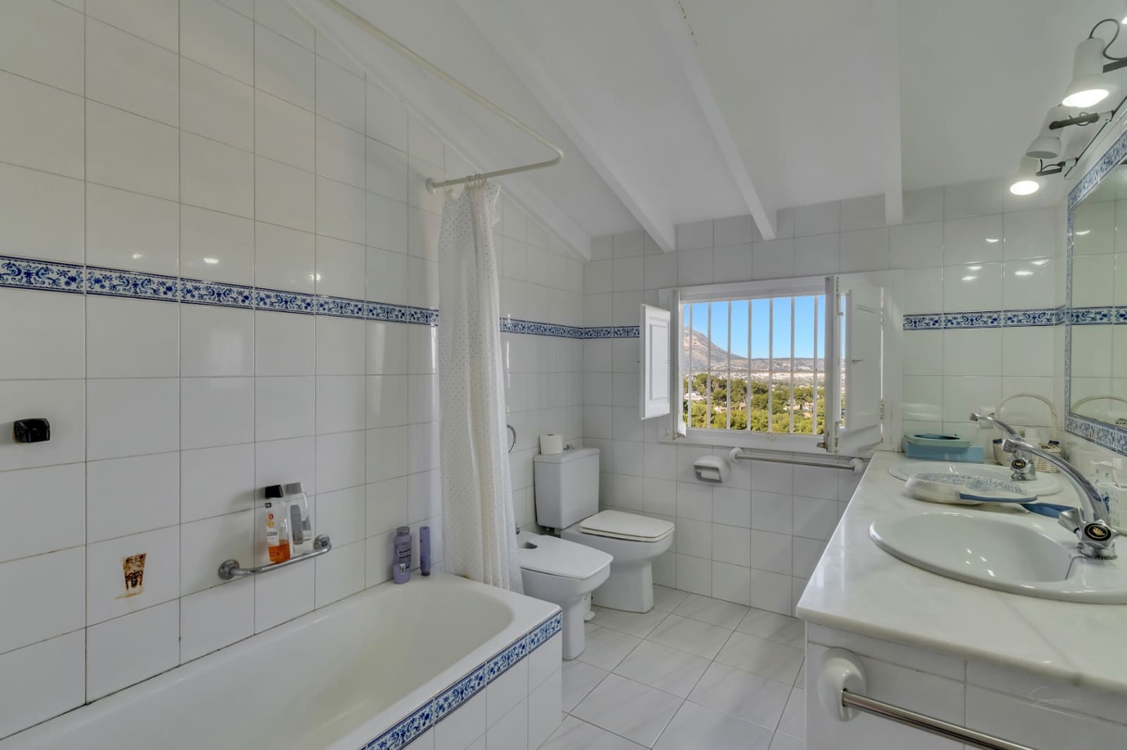 8 makuuhuone Huvila myytävänä paikassa Javea / Xabia mukana uima-altaan 
autotalli - 2 350 000 € (Ref: 9614556)