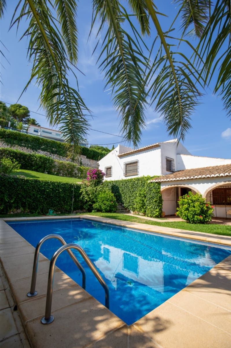 4 slaapkamer Villa te koop in Javea / Xabia met zwembad garage - € 1.550.000 (Ref: 9618734)