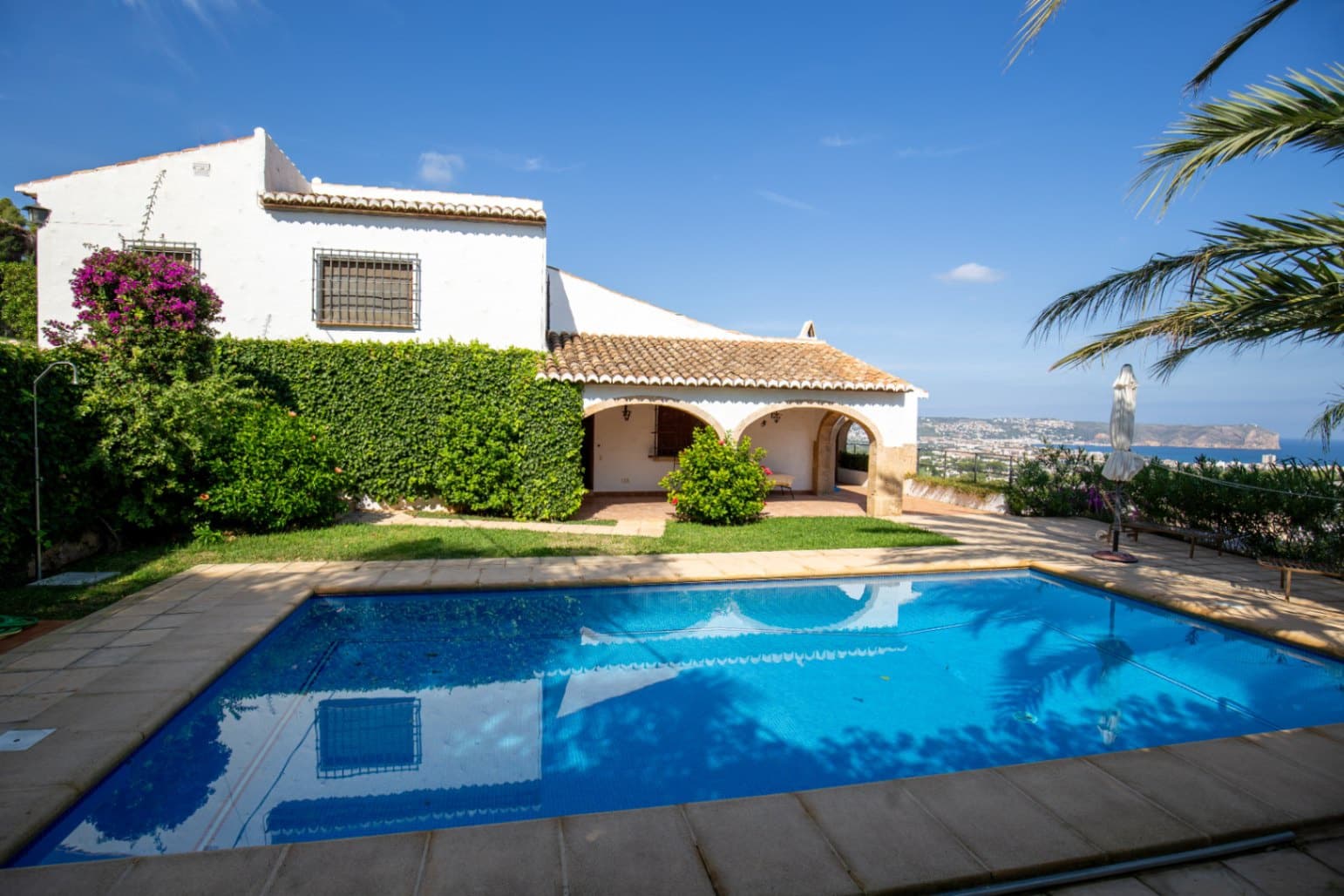 4 slaapkamer Villa te koop in Javea / Xabia met zwembad garage - € 1.550.000 (Ref: 9618734)