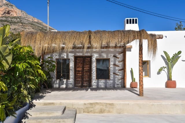 4 makuuhuone Huvila myytävänä paikassa Montgó - Ermita, Javea / Xàbia mukana uima-altaan 
autotalli - 720 000 € (Ref: 9628329)