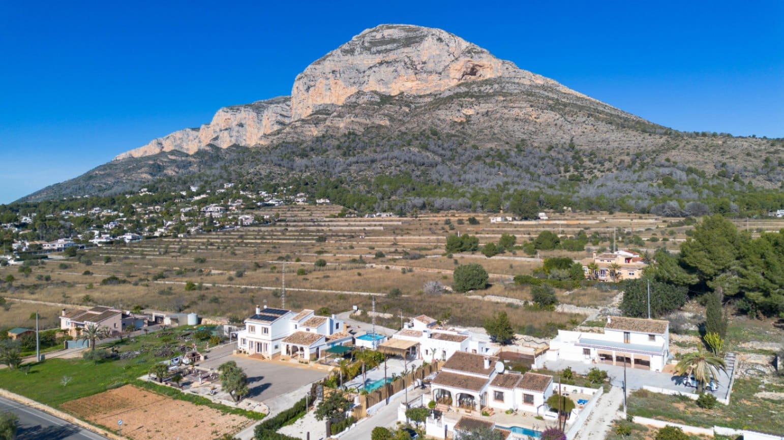 4 makuuhuone Huvila myytävänä paikassa Javea / Xabia mukana uima-altaan 
autotalli - 720 000 € (Ref: 9628329)