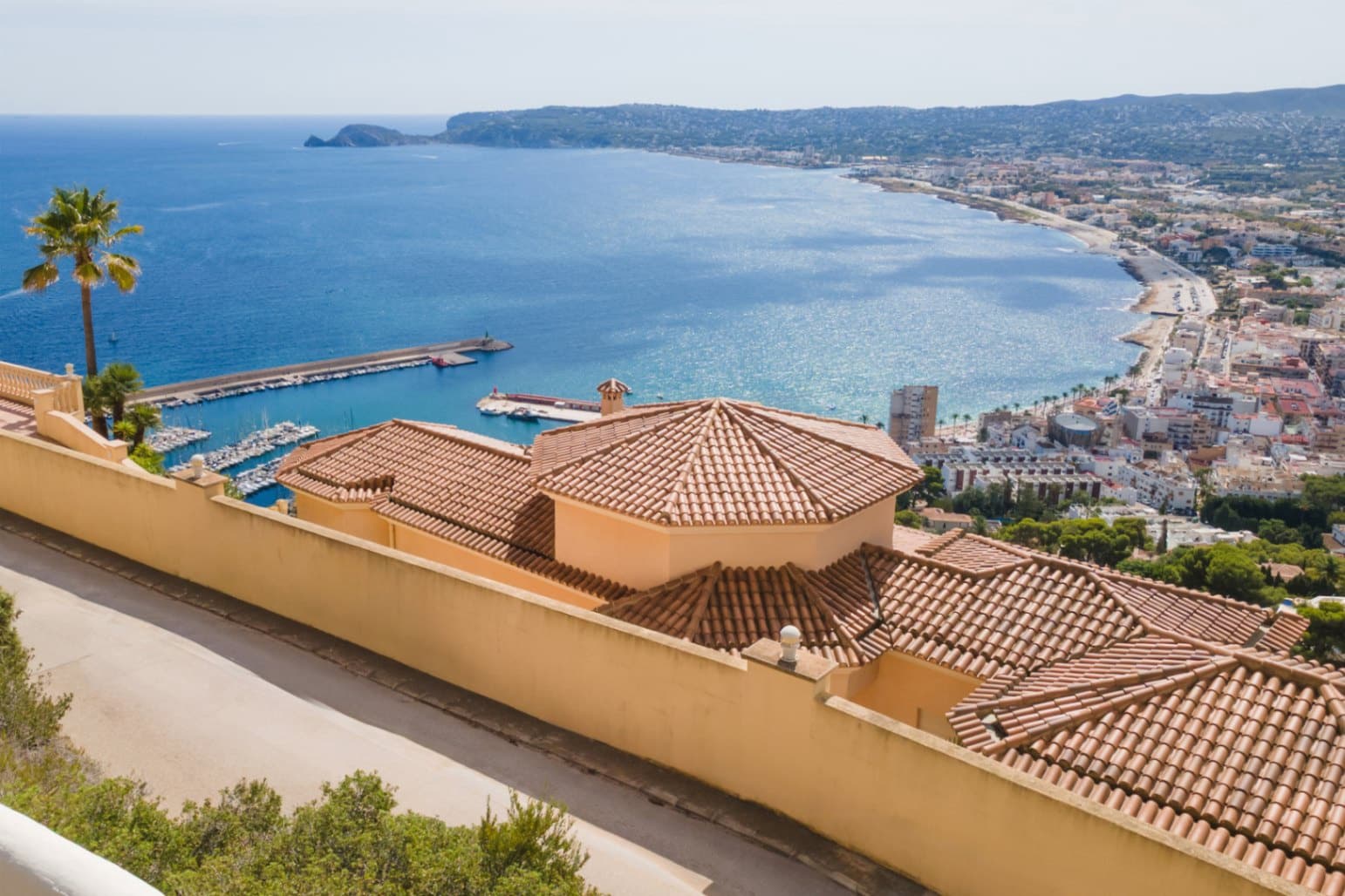 6 soverom Villa til salgs i Javea / Xabia med svømmebasseng garasje - € 3 600 000 (Ref: 9642481)