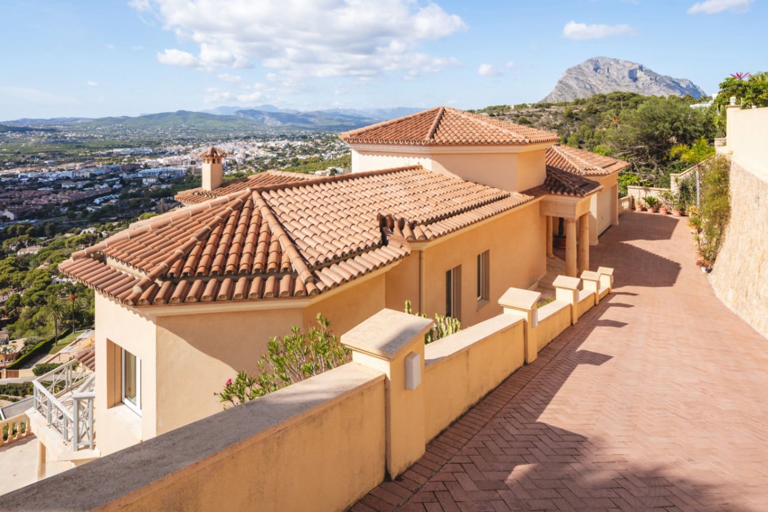 6 soverom Villa til salgs i Javea / Xabia med svømmebasseng garasje - € 3 600 000 (Ref: 9642481)