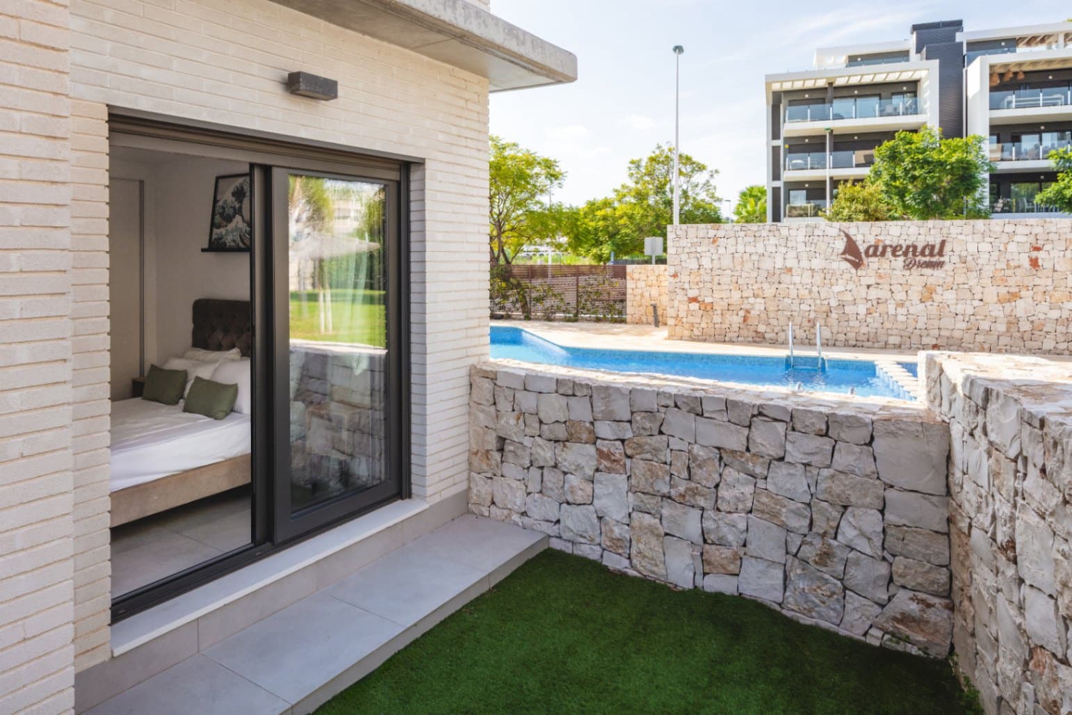 3 bedroom Apartment for sale in Arenal with pool garage - € 640,000 (Ref: 9714122)